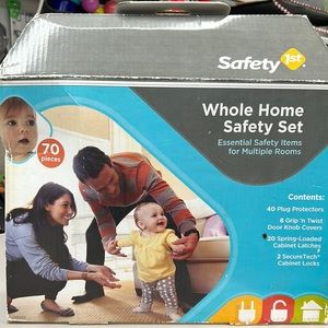 Safety 1st while home safety set New